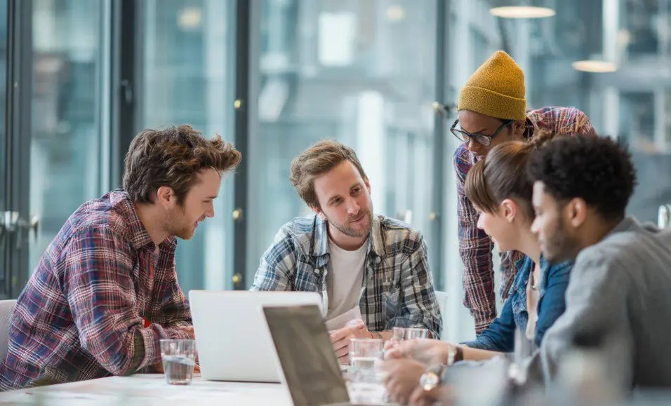 AI-powered cloud computing and software solutions dashboard in modern workspace